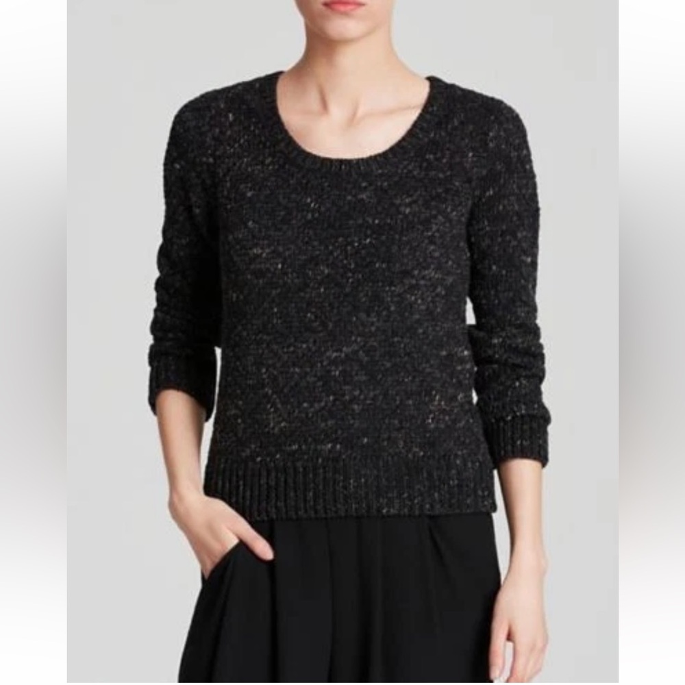Eileen Fisher
Soft Tinted Tape Twist
Scoop Neck Short Top/Sweater